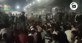 মধ্যরাতে ঢাকা পলিটেকনিক শিক্ষার্থীদের সড়ক অবরোধ